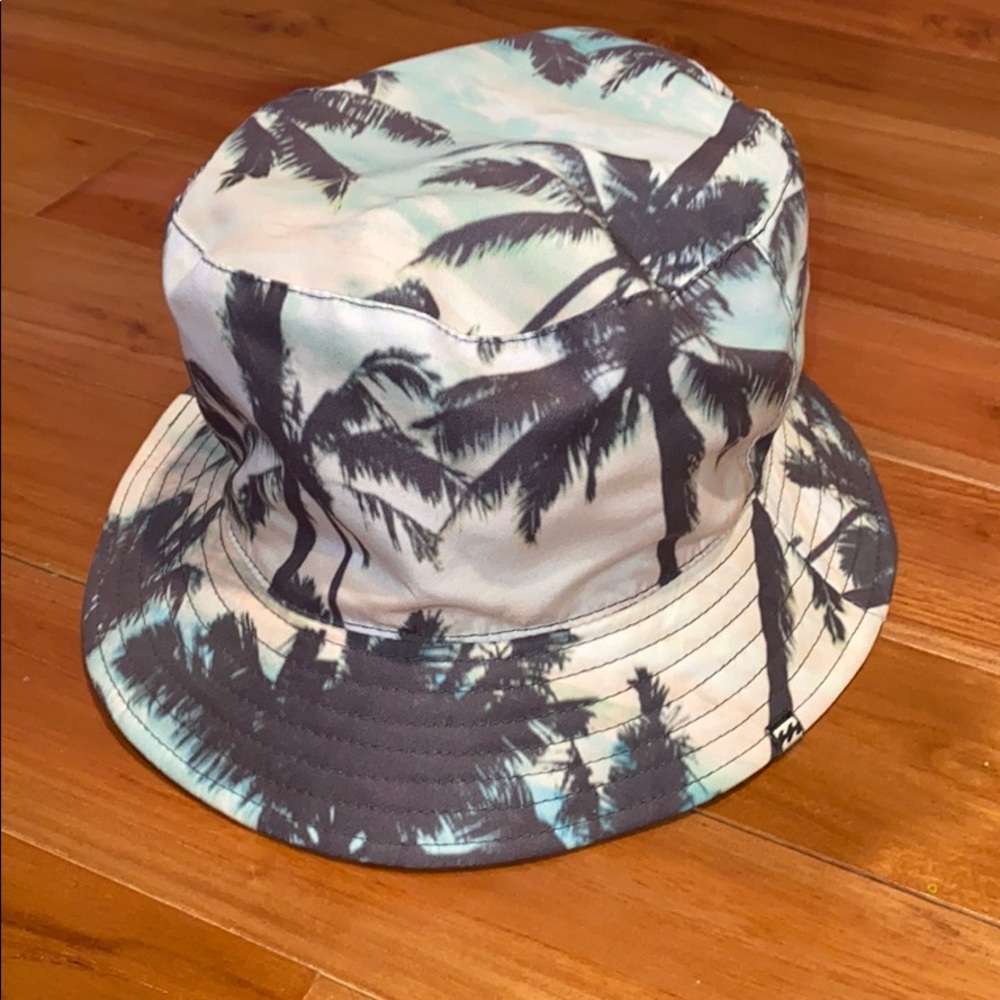 Bucket Hat